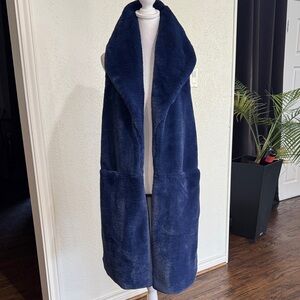 Heurueh Blue Teddy Vest